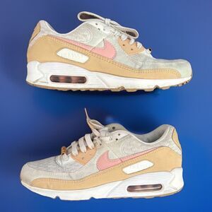 Women’s Nike Air Max 90 SE Sun Club Sail Arctic Orange DJ9997-101  Size 9